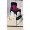 Image 2 : Black Graco dolls high chair