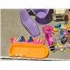 Image 2 : Bundle of Barbie accessories