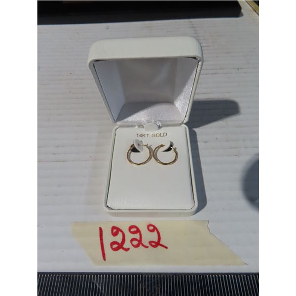 14kt gold small hoop earrings