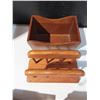 Image 4 : Vintage mid century wood men's valet dresser vanity box/w drawers and 2 wooden items