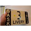 Image 2 : 1913 Saskatchewan reproduction porcelain license plate