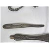 Image 4 : Lot of 3 Antique Cast Iron Stove Burner Lifters