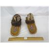 Image 1 : Vintage Beaded Moccasins