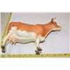 Image 3 : breyer cow figure