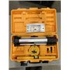 Image 1 : CASED JOHNSON LEVEL
