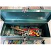 Image 3 : TOOLBOX WITH CONTENTS