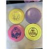 Image 2 : TOTE OF GOLFBALLS AND DISC GOLFING DISCS
