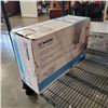 Image 1 : MOEN LOCKING ELEVATED SEAT WITH SUPPORT HANDLES
