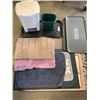 Image 1 : 6 ENTRY MAT, 3 BOOT TRAYS AND 2 GARBAGE CANS