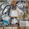 Image 2 : LARGE LOT OF ASSORTED AMAZON ITEMS