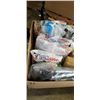 Image 2 : LARGE ASSORTMENT OF SPACE SAVER VACUUM SEAL STORAGE BAGS, OVER 100PCS