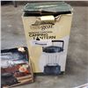 Image 2 : BLACK AND DECKER SANDER, TERA GEAR LANTERN AND PAPER CUTTER