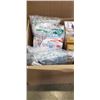 Image 2 : LARGE ASSORTMENT OF SPACE SAVER VACUUM SEAL STORAGE BAGS, OVER 100PCS