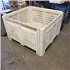Image 1 : BULK BIN 38" X 33"