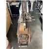 Image 2 : ANTIQUE JOINER