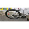Image 2 : CCM BIKE