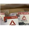 Image 2 : 3 PAIRS OF NEW REEBOK MITTENS (2) S/M AND (1) L/XL WITH PET CARRY BACKPACK