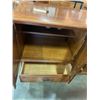 Image 2 : VILAS FOUR DRAWER DRESSER