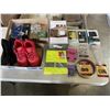 Image 1 : 2 TRAYS OF SHOES, HIGH VIS VEST, PATIO COVER AND MORE