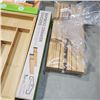 Image 2 : ASSORTED BAMBOO CUTLERY TRAY, KNIFE BLOCK AND MORE