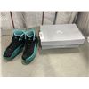 Image 1 : 2 PAIRS OF NIKE SHOES JORDAN 6 AND AIR 8.5