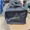 Image 3 : 9 NEW TUT GYM BAGS RETAIL $47 EA