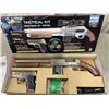 Image 2 : NEW MOSSBERG AIRSOFT SHOTGUN AND PISTOL SET