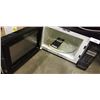 Image 3 : PANASONIC 1200W MICROWAVE