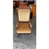 Image 1 : VINTAGE ROCKING CHAIR