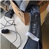 Image 2 : HOMEMEDICS SHIATZHU NECK MASSAGER WITH CHARGE CORD