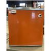 Image 1 : ORANGE IGLOO MINI FRIDGE