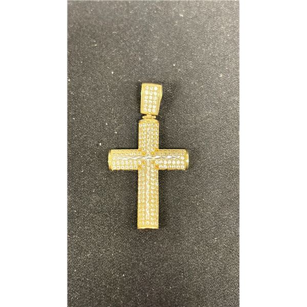 10K GOLD CZ CROSS PENDANT APPROX 5.2 GR