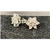 Image 1 : 10K DIAMOND SNOWFLAKE EARRINGS