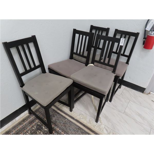 Black Spindleback Dining Chairs 5, Area Rug