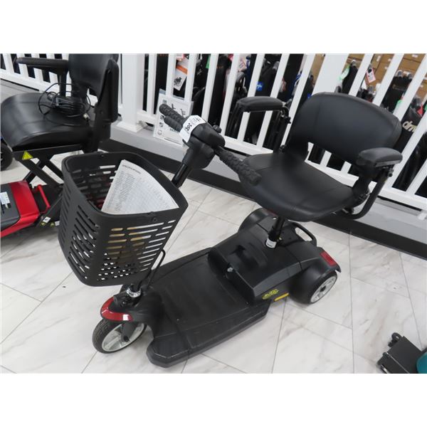 Golden Buzz Around LT Mobility Chair w/Charger