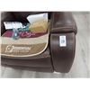 Image 2 : Golden Saddle Leather Lift Recliner
