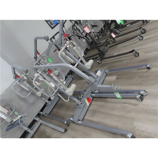 Electric Foyer Lift