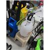 Image 1 : Pump Sprayer, Plastic Step Stool