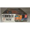 Image 5 : #239 SEALED 1:25 KENWORTH K-123 CABOVER AMT KIT