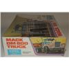 Image 4 : #253 SEALED 1:25 MACK DM 800 MODEL KIT ERTL USA