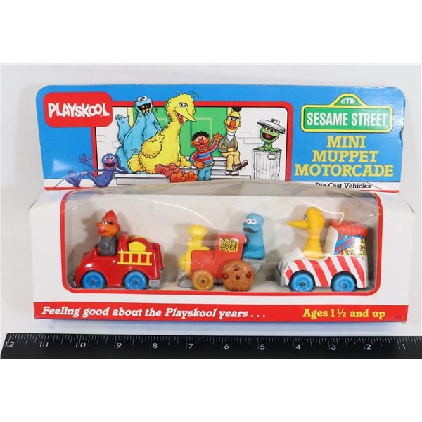 #538 PLAYSKOOL SESAME STREET MINI MUPPET MOTOR