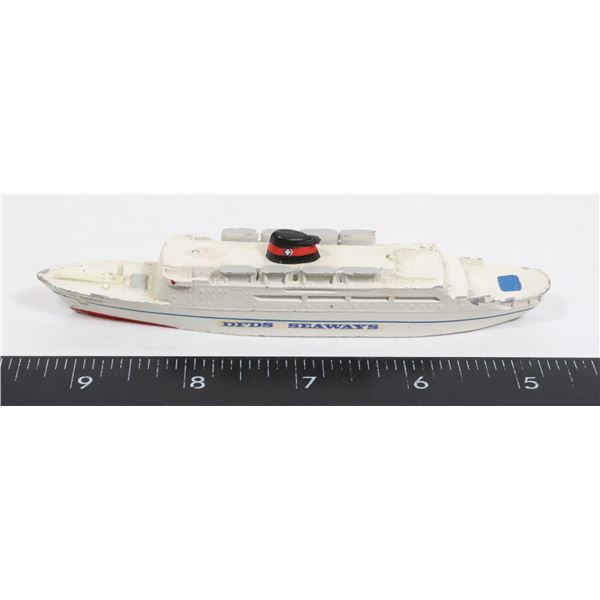 #540 METAL BOAT DFDS SEAWAYS FERRY PILOT TOY
