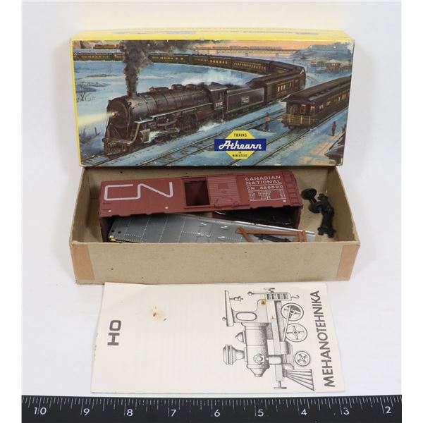 #570 BOXED ATHEARN TRAINS CANADIAN NATIONAL