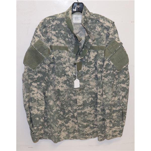 #682 US ARMY DIGITAL CAMO JACKET NATO SIZE 9000