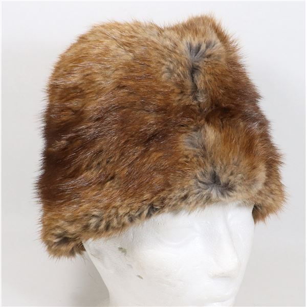 #689 CANADIAN MILITARY/POLICE FUR BEAVER MUSKRAT