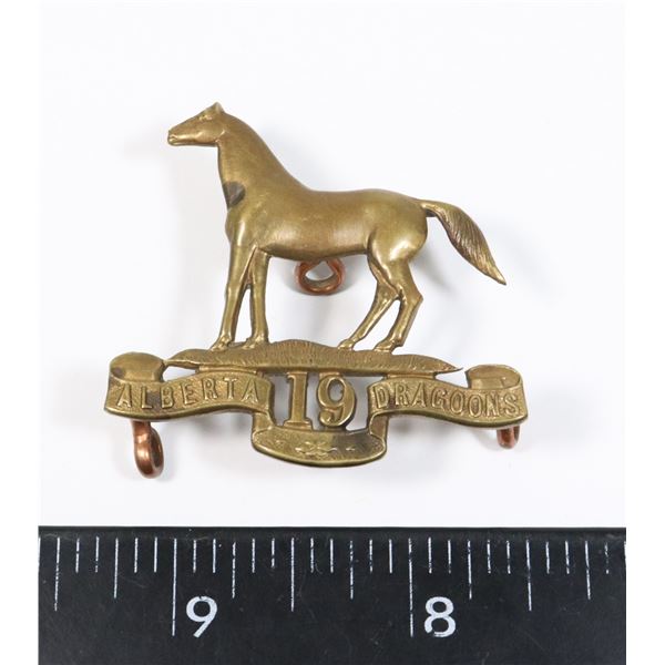 #772 19TH ALBERTA DRAGOONS CAP BADGE GAUNT