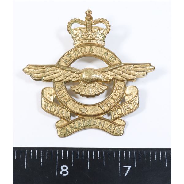 #846 ROYAL CANADIAN AIR FORCE CAP BADGE 1960'S