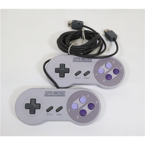 #1048 NINTENDO SUPER NINTENDO MINI CONTROLLERS