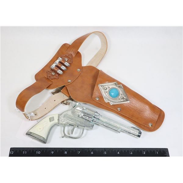 #1248 VINTAGE TOY CAP GUN MARSHALL COWBOY PISTOL