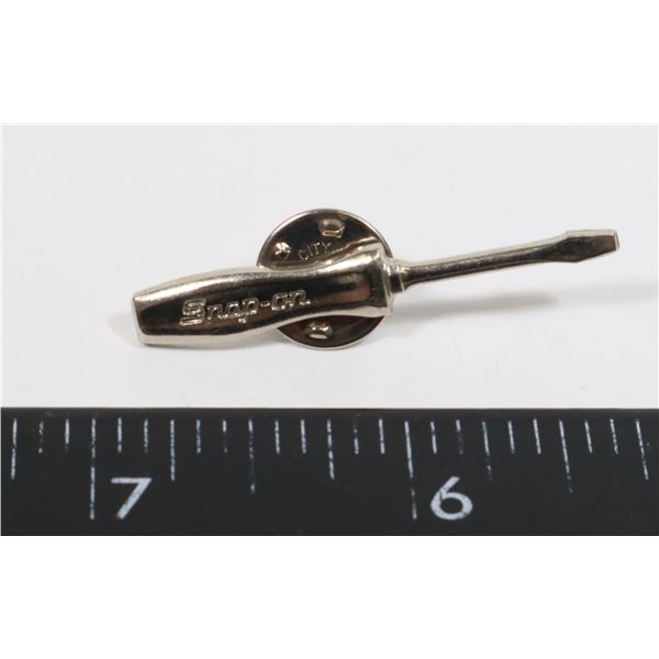 #1282 VINTAGE SNAP-ON TOOL JACKET PIN 20TH CENTURY